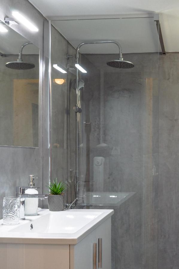 Acropolis View 2Br Apartment アテネ エクステリア 写真